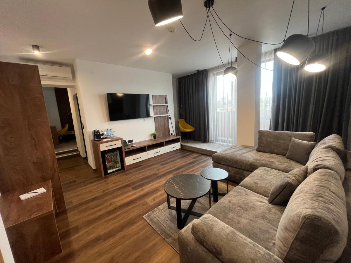 Hotel Niks Sevlievo Extérieur photo