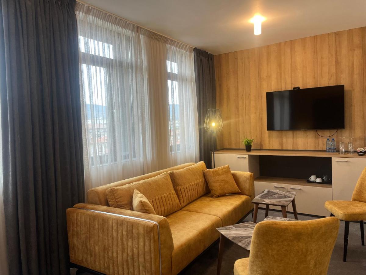 Hotel Niks Sevlievo Extérieur photo