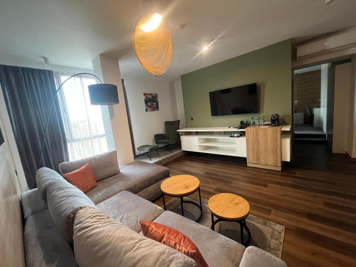 Hotel Niks Sevlievo Extérieur photo