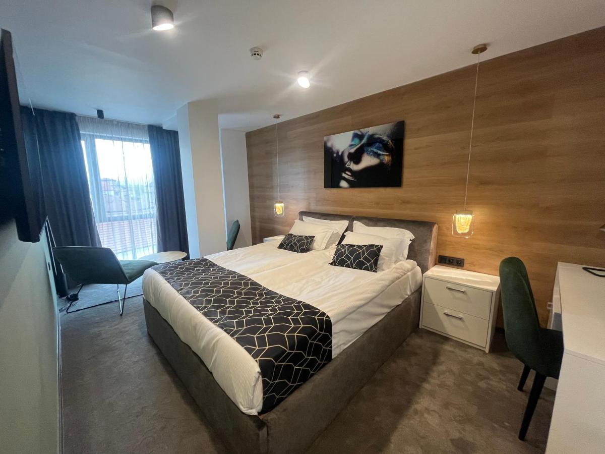 Hotel Niks Sevlievo Extérieur photo