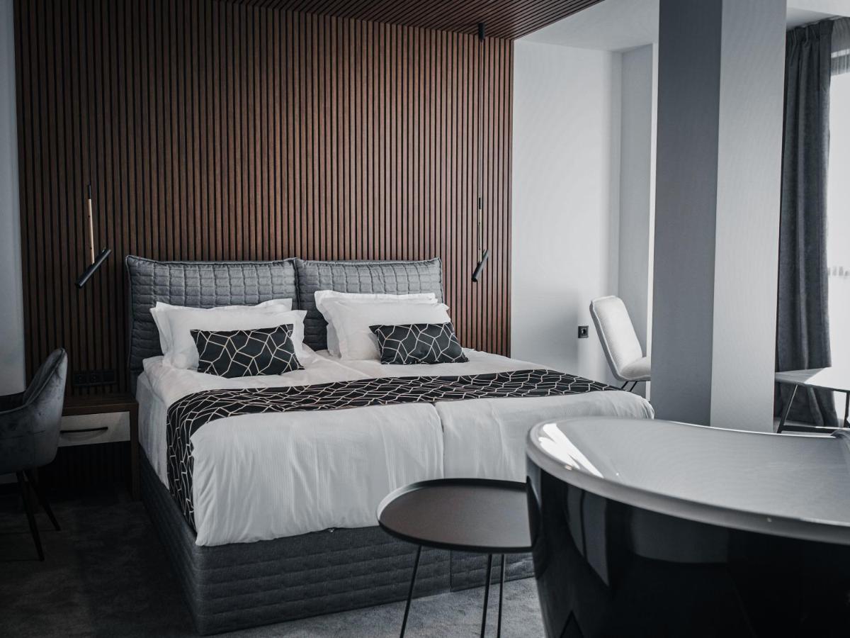 Hotel Niks Sevlievo Extérieur photo